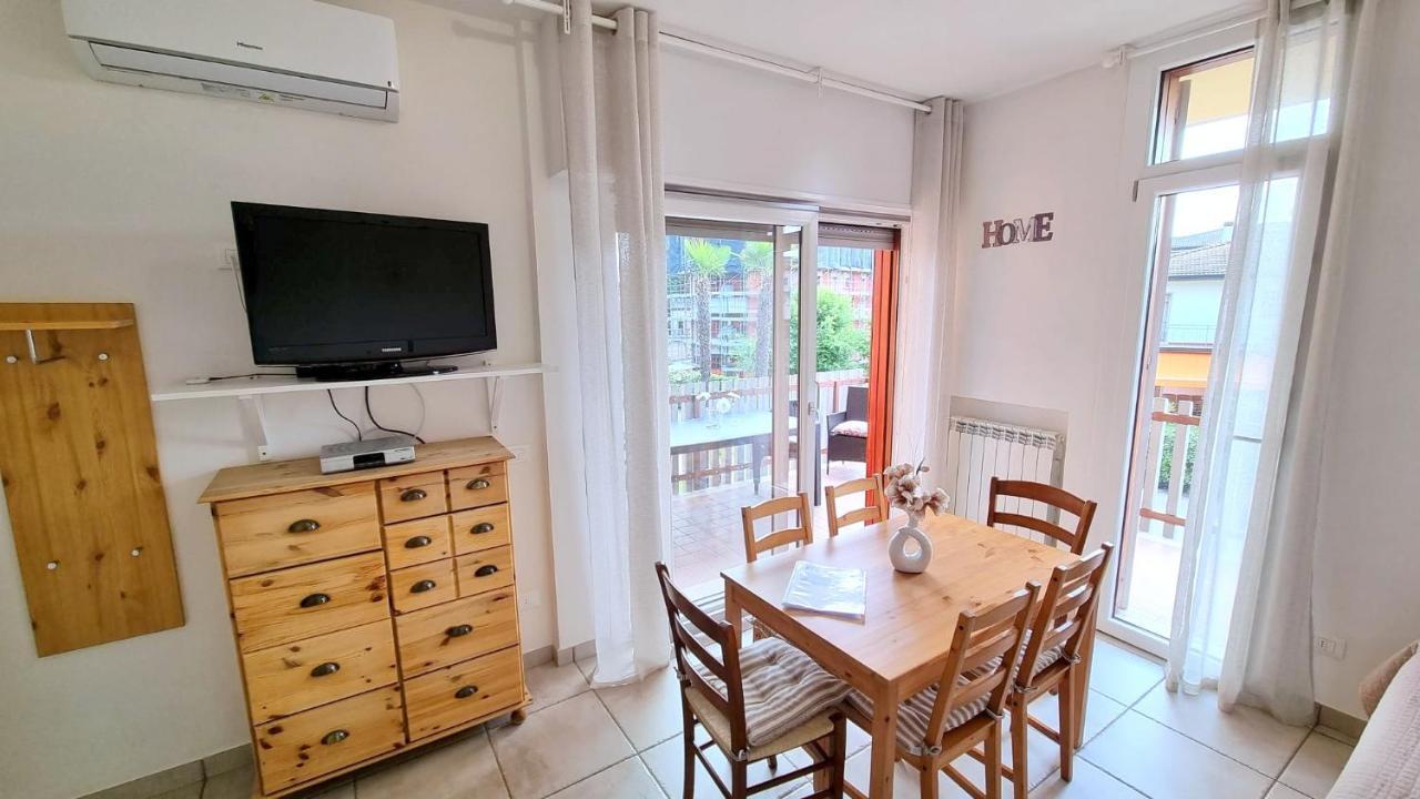 Appartamento Peschiera Пескьера-дель-Гарда Экстерьер фото