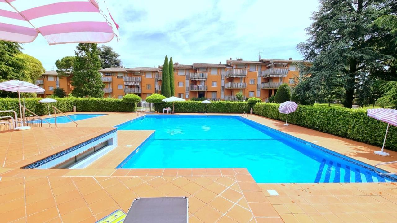 Appartamento Peschiera Пескьера-дель-Гарда Номер фото