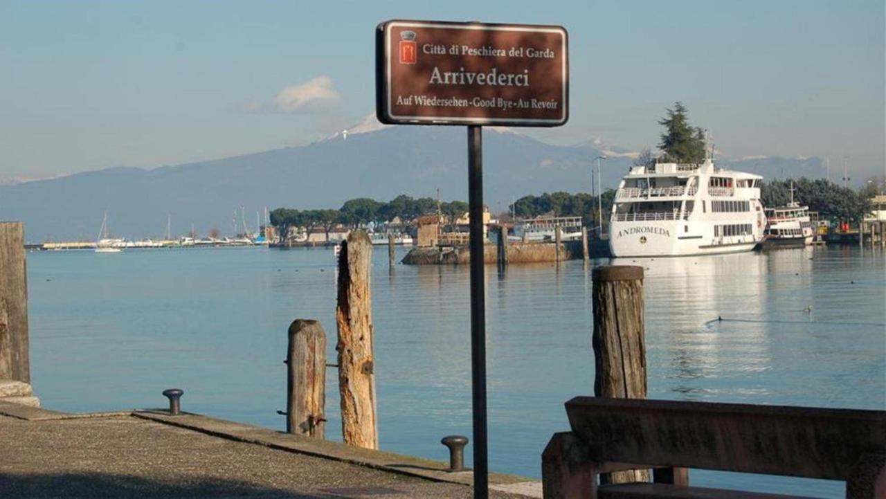 Appartamento Peschiera Пескьера-дель-Гарда Экстерьер фото