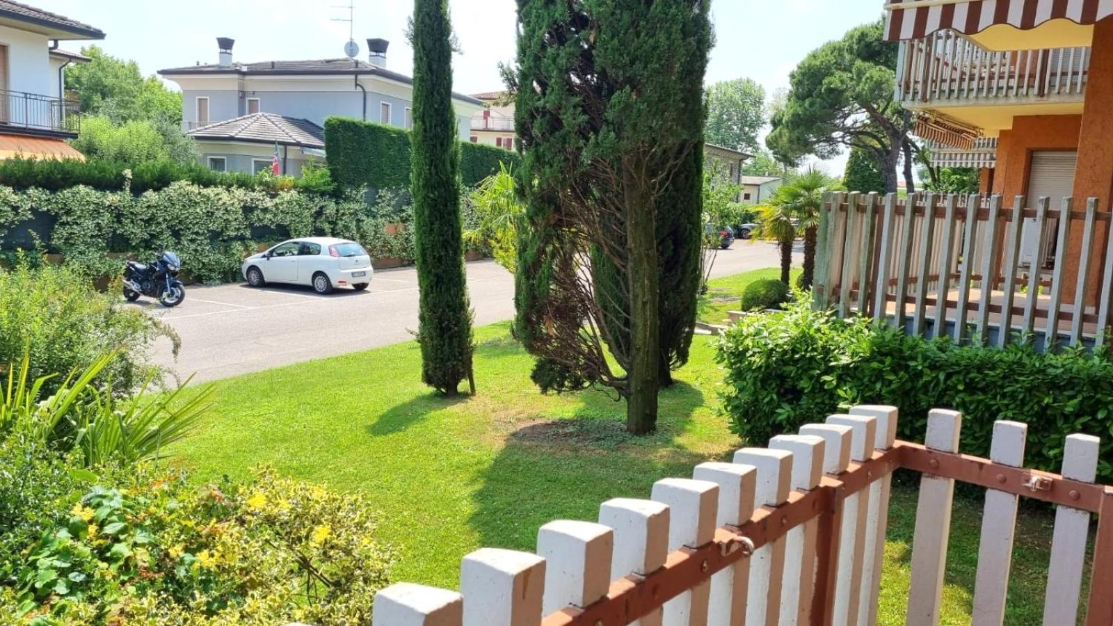 Appartamento Peschiera Пескьера-дель-Гарда Экстерьер фото